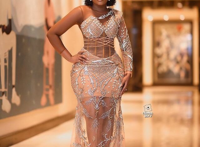 Fella Makafui Shades Medikal And Sister Derby