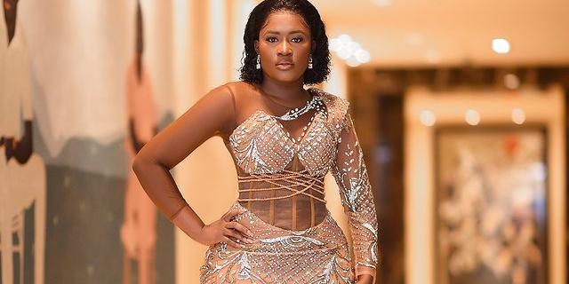 Fella Makafui Shades Medikal And Sister Derby