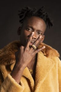 Mr Eazi Provides Scholarships For 1000 Students in Navrongo