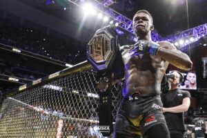 Adesanya Reclaims UFC Middleweight Title 