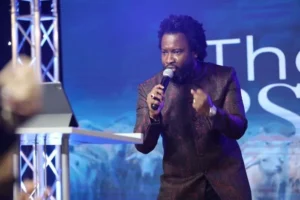 Sonnie Badu Turns Anointing Oil Into Blood (WATCH) 