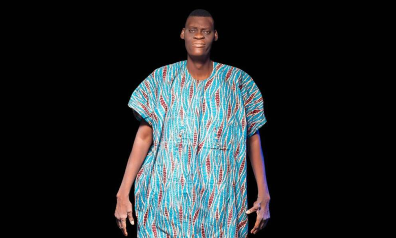 Nigeria’s Tallest Man dies of gigantism