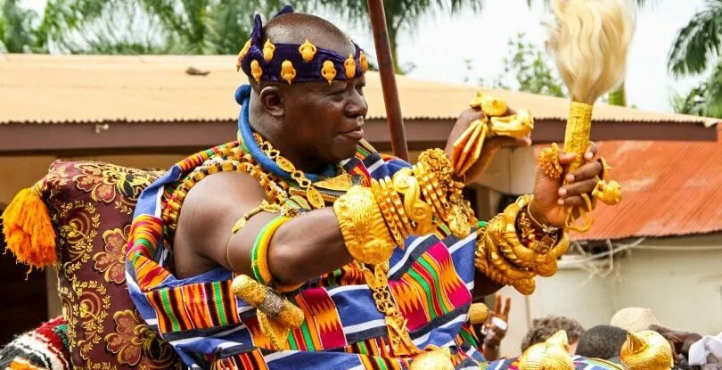 Otumfuo Osei Tutu Steps in to resolve conflict at Bawku