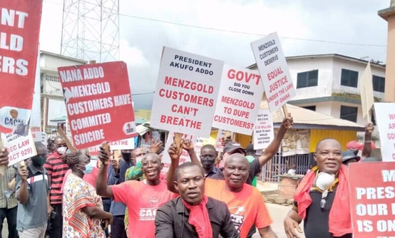 Menzgold customers meet POLICE