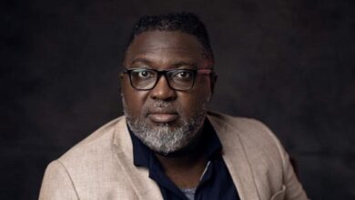 Musicians dont get government support because they don't display suffering - Hammer