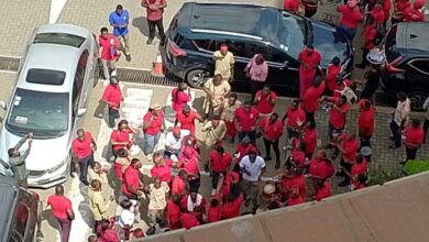 High Court orders teacher unions to end strike