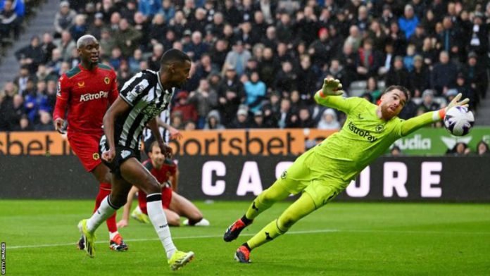 Newcastle beat Wolves to end winless home run