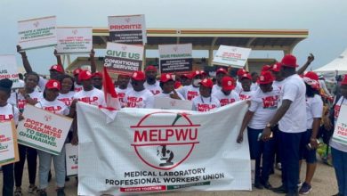 Medical laboratory workers suspend strike