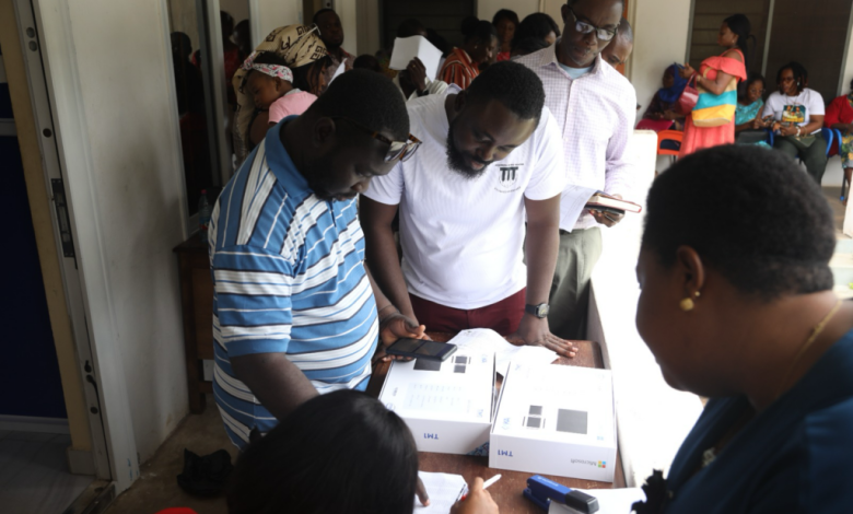 Ghana Education Service distributes laptops to 233 teachers in Okaikwei North