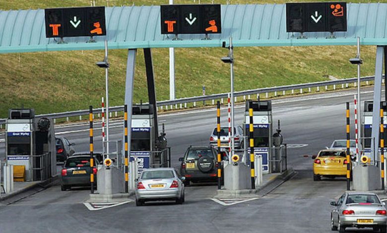Government to reintroduce road tolls in 2025