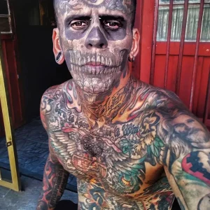 Brazil’s most tattooed man removed