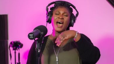 Esther Smith reveals how her song saved someone marriage